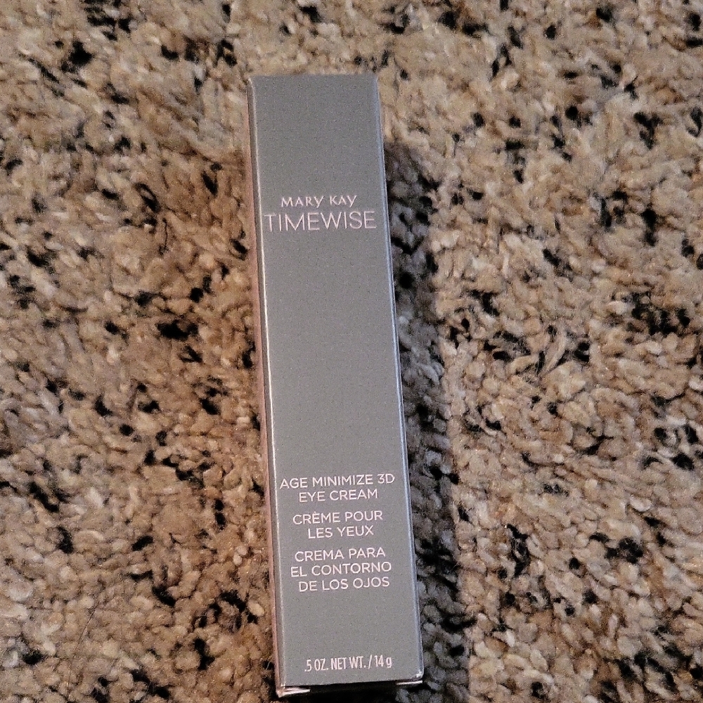 Mary Kay TimeWise Eye Cream - Elegant Silver